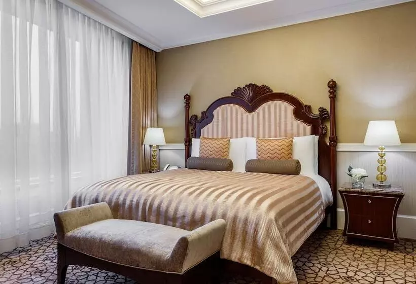 سوییت اجرایی, Lotte Hotel Moscow   The Leading Hotels Of The World