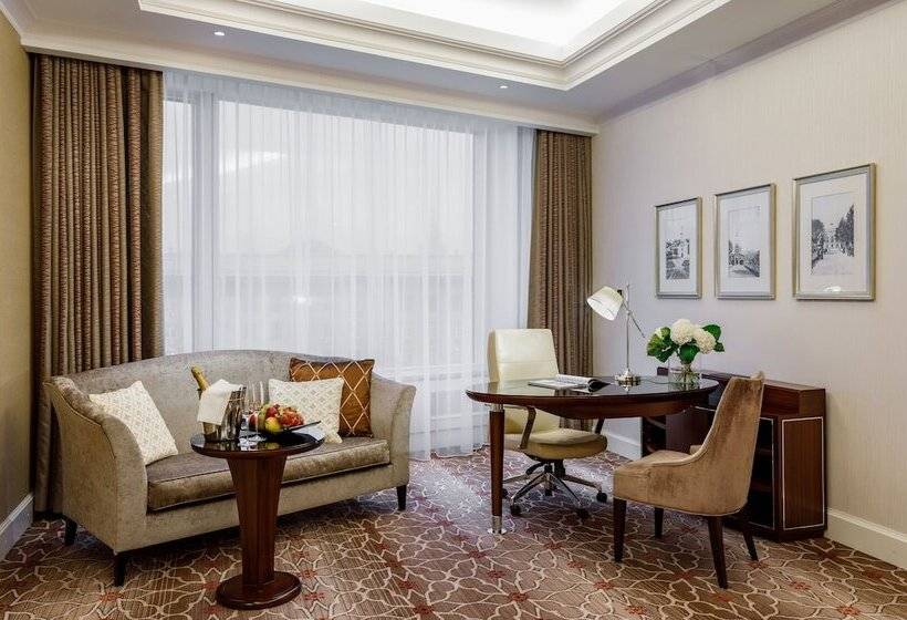 Номер Deluxe, Lotte Hotel Moscow   The Leading Hotels Of The World