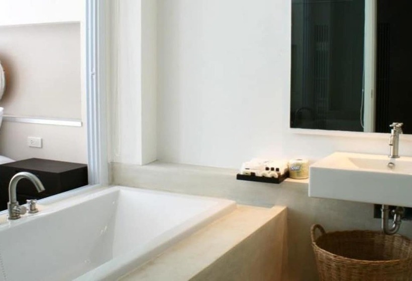 Номер Deluxe Вид на Бассейн, Sarikantang Resort & Spa, Koh Phangan