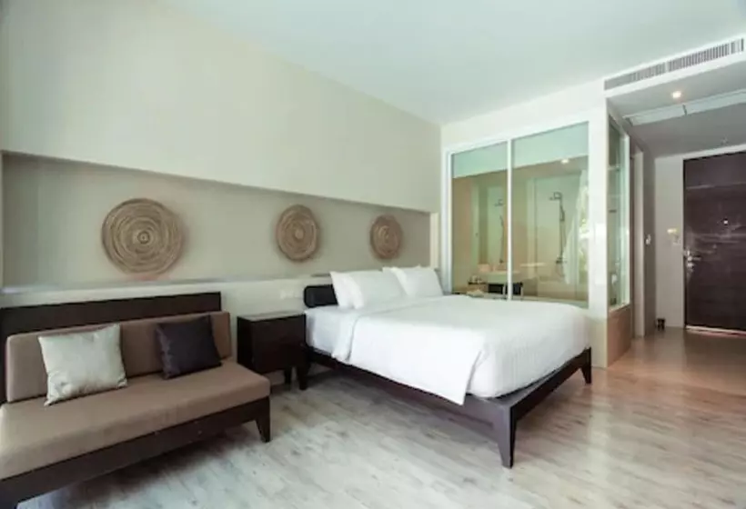 プールの見えるデラックスルーム, Sarikantang Resort & Spa, Koh Phangan
