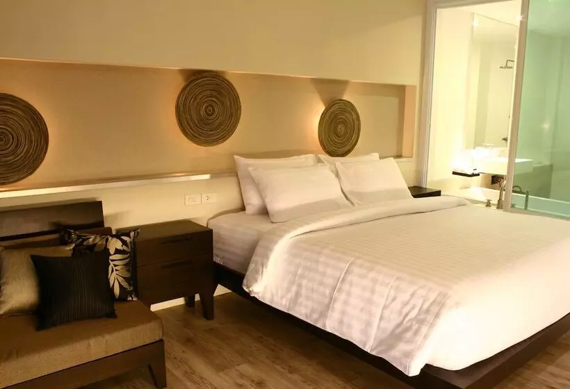 プールの見えるデラックスルーム, Sarikantang Resort & Spa, Koh Phangan