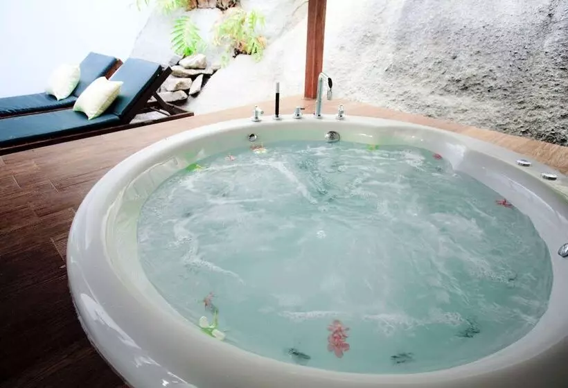 オーシャンビューの１ベッドルームビラ, Sarikantang Resort & Spa, Koh Phangan