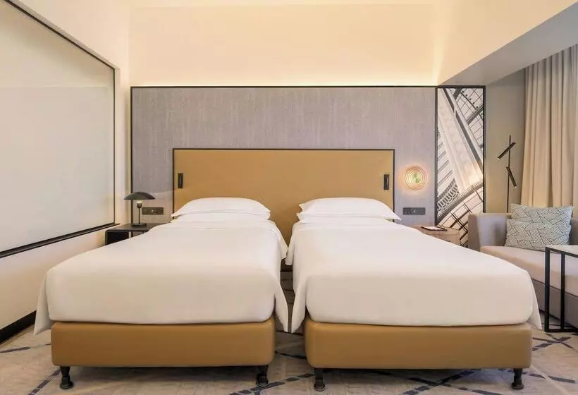 اتاق سوپریور با چشم‌انداز شهر, Sheraton Mall Of The Emirates Hotel, Dubai