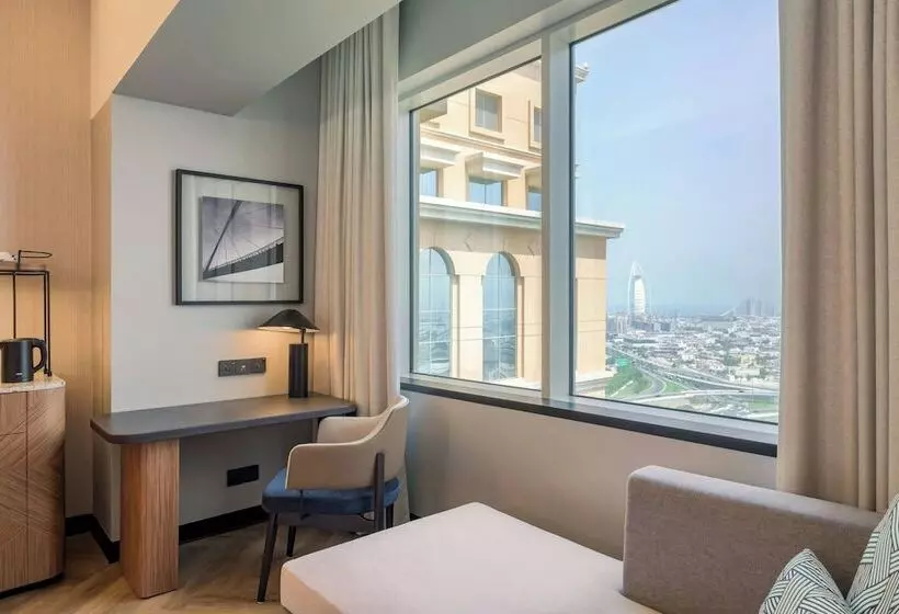 اتاق کلاب, Sheraton Mall Of The Emirates Hotel, Dubai