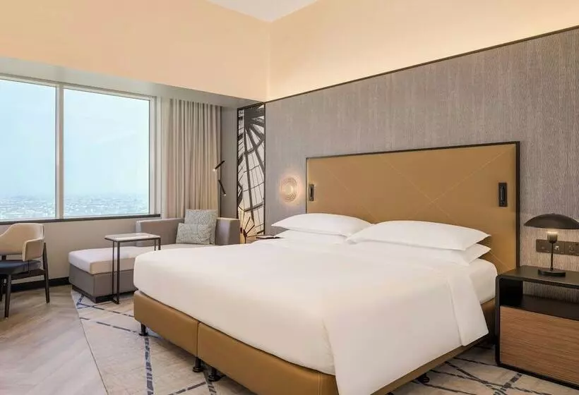 اتاق کلاب, Sheraton Mall Of The Emirates Hotel, Dubai