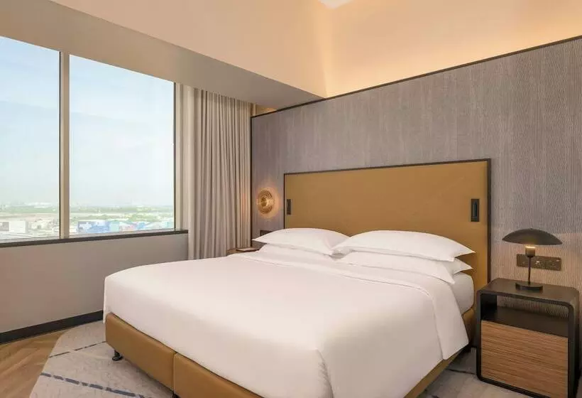 سوییت لوکس, Sheraton Mall Of The Emirates Hotel, Dubai