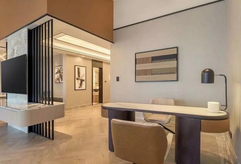 سوئیت پرزیدنت, Sheraton Mall Of The Emirates Hotel, Dubai