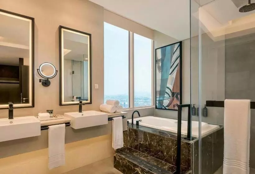سوییت اجرایی, Sheraton Mall Of The Emirates Hotel, Dubai