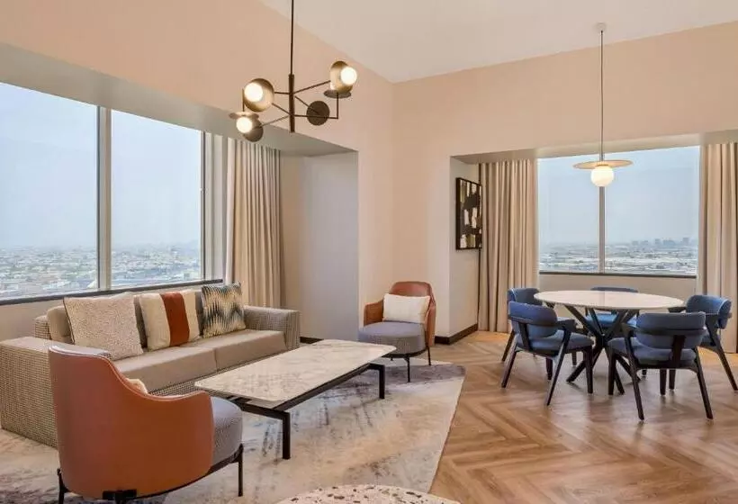 سوییت اجرایی, Sheraton Mall Of The Emirates Hotel, Dubai