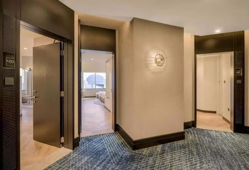 سوییت خانوادگی, Sheraton Mall Of The Emirates Hotel, Dubai