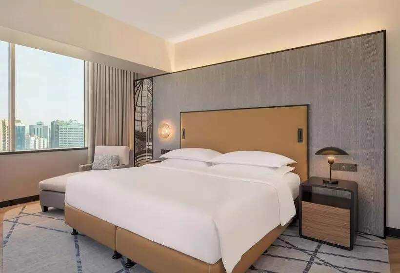 سوئیت کلاب, Sheraton Mall Of The Emirates Hotel, Dubai
