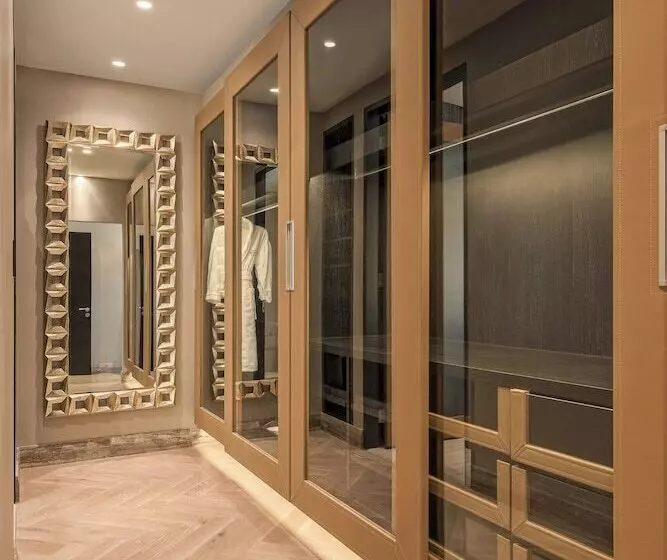 سوئیت پرزیدنت, Sheraton Mall Of The Emirates Hotel, Dubai