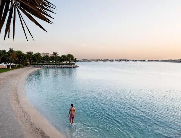 デラックスルーム, Traders Hotel, Abu Dhabi