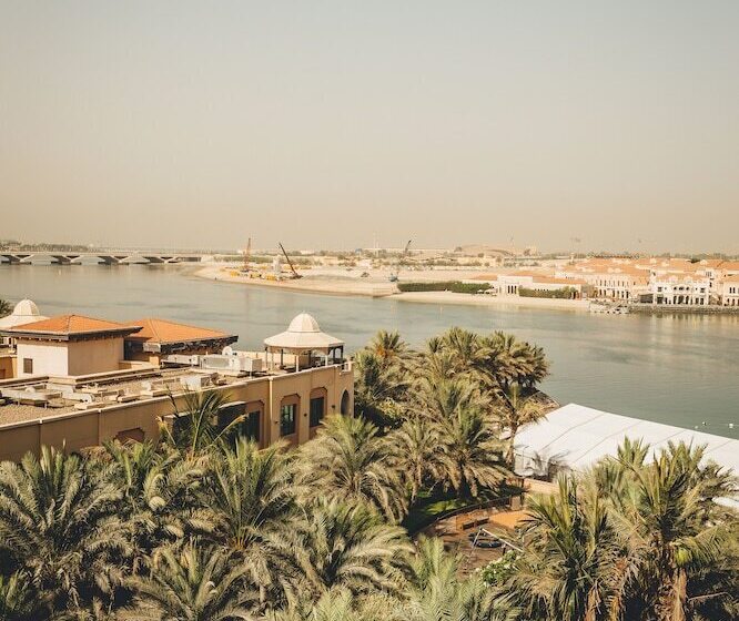 جناح إدارى, Traders Hotel, Abu Dhabi