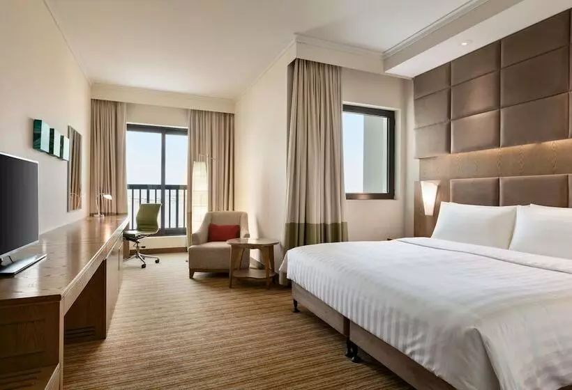 スーペリアールーム, Traders Hotel, Abu Dhabi