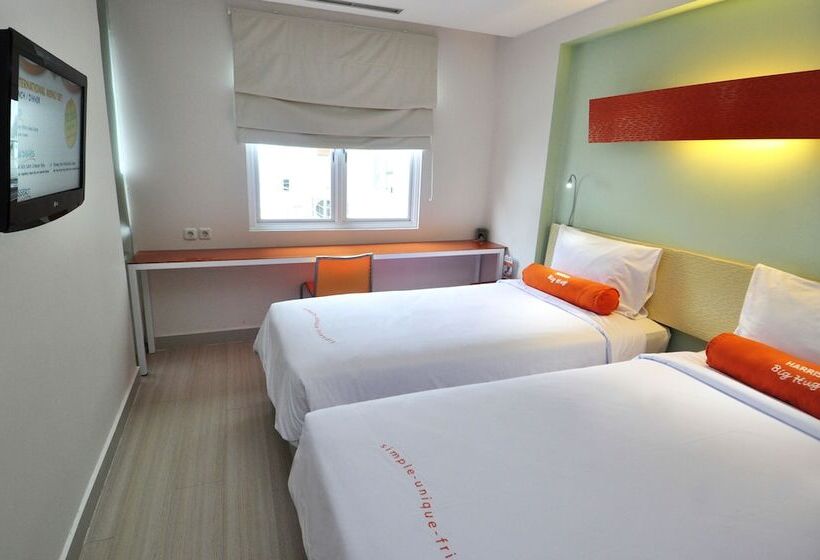 Семейные Апартаменты 3 Спальни, Harris Hotel & Residences Riverview Kuta, Bali