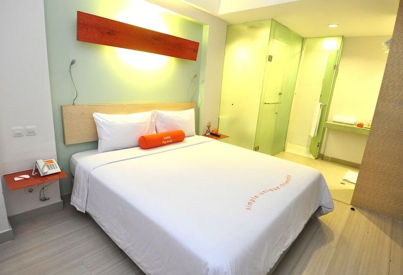 Семейные Апартаменты 3 Спальни, Harris Hotel & Residences Riverview Kuta, Bali