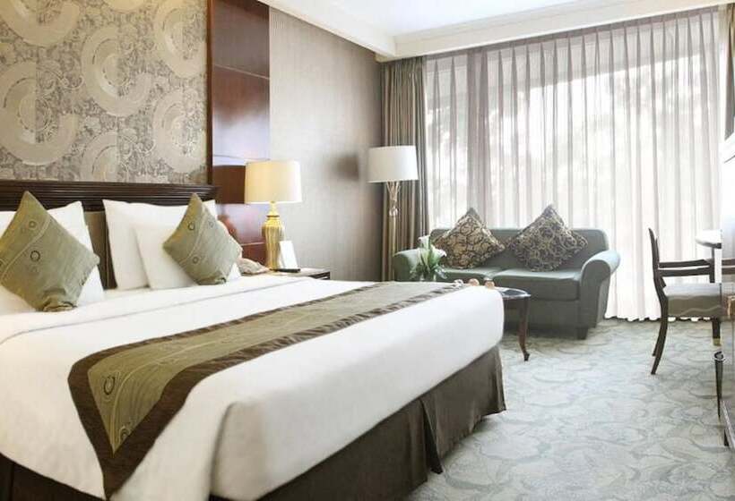 Номер Deluxe, Aston Tropicana Hotel Bandung