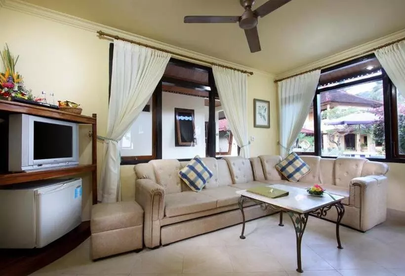 اتاق لوکس با چشم‌انداز دریا, Bali Seascape Beach Club