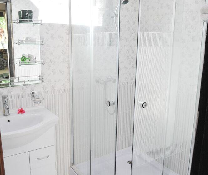 스탠다드 스튜디오, Bali Seascape Beach Club