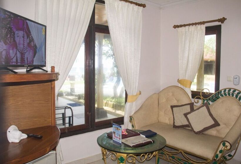 스탠다드 스튜디오, Bali Seascape Beach Club