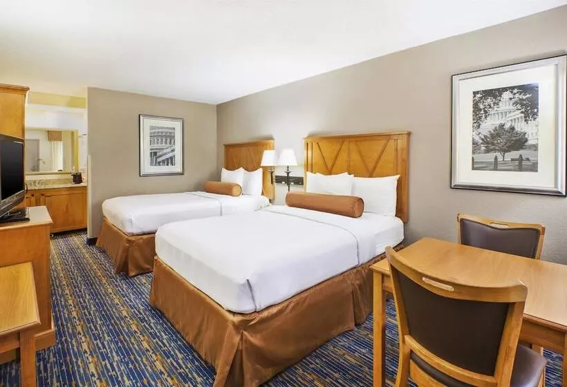 اتاق استاندارد با 2 تخت دوبل, Best Western Dulles Airport Inn