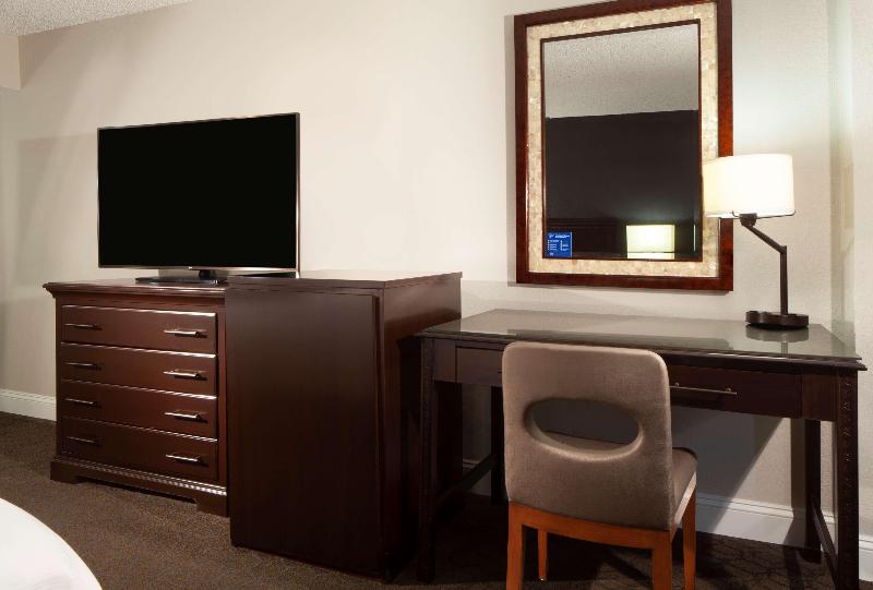 キングサイズベッドのスイートルーム, Best Western Galleria Inn & Suites