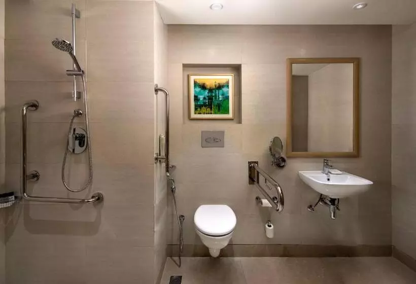 身障者適用キングサイズベッドルーム, Holiday Inn Agra Mg Road An Ihg