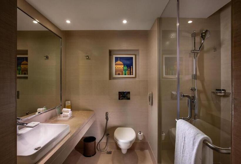 身障者適用キングサイズベッドルーム, Holiday Inn Agra Mg Road An Ihg