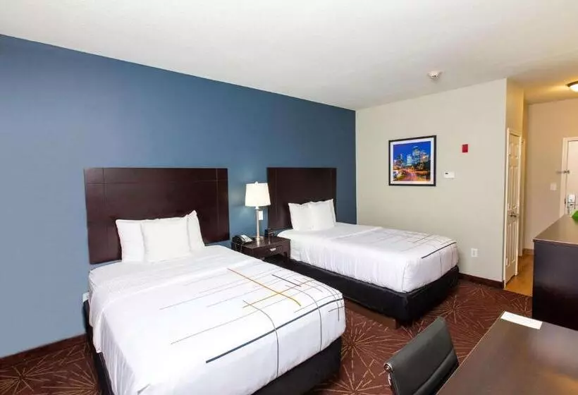 ２ダブルベッドのスタンダードルーム, La Quinta By Wyndham Houston East At Normandy
