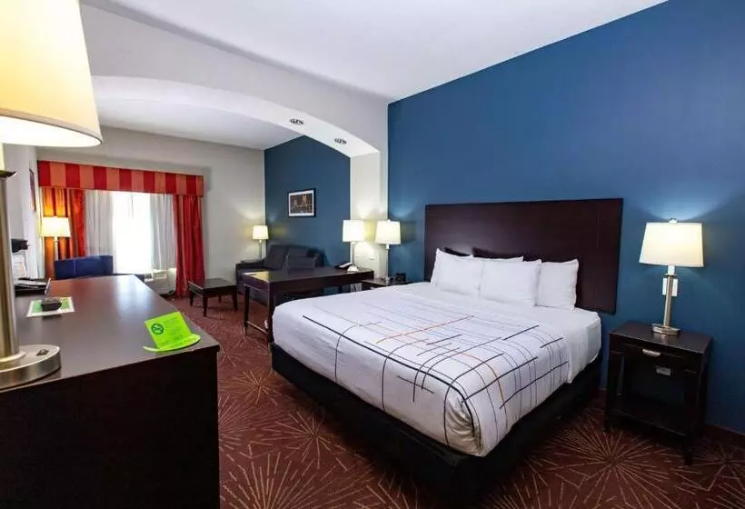 キングサイズベッドのデラックスルーム, La Quinta By Wyndham Houston East At Normandy