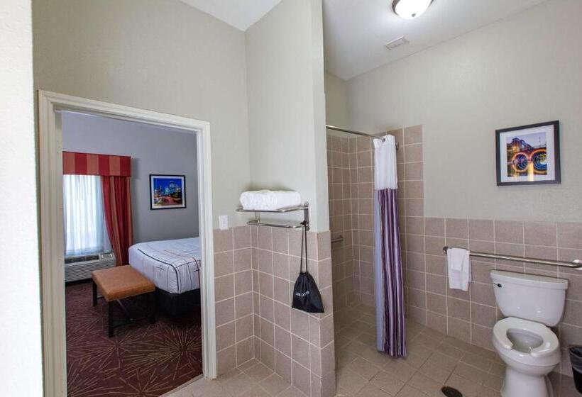 סוויטה מותאמת לאדם עם מוגבלויות, La Quinta By Wyndham Houston East At Normandy