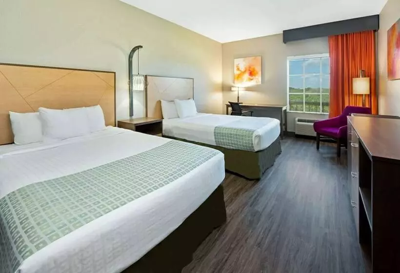 デラックスルーム, La Quinta Inn & Suites By Wyndham Ft. Pierce