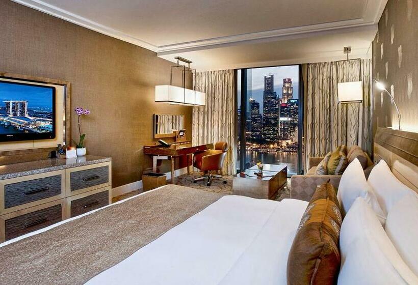 اتاق دلوکس با تخت کینگ و چشم‌انداز شهر, Marina Bay Sands
