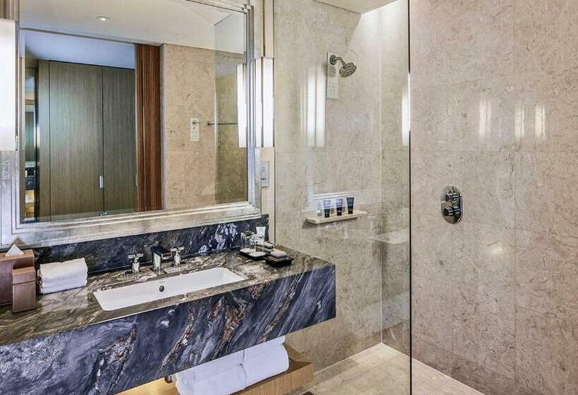 اتاق دلوکس با تخت کینگ و چشم‌انداز, Marina Bay Sands