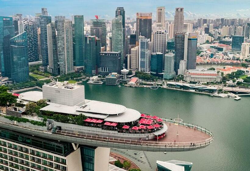 اتاق پریمیوم با چشم‌انداز باغ, Marina Bay Sands