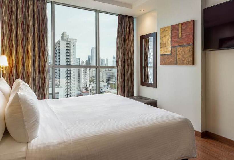 Семейные Апартаменты 3 Спальни, Marriott Executive Apartments Panama City, Finisterre