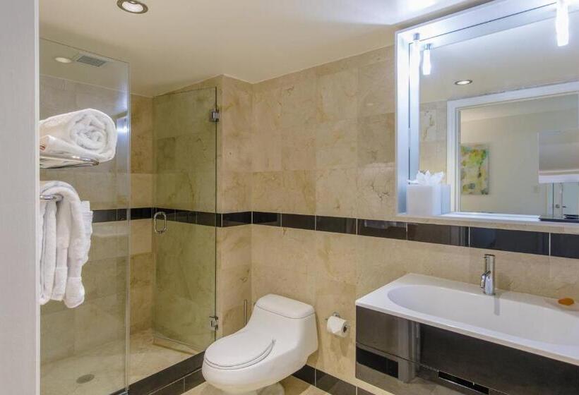 Suite 2 Dormitoris, Marriott Vacation Club®, South Beach   