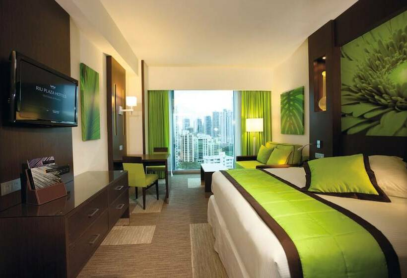 带大床的行政房间, Hotel Riu Plaza Panama