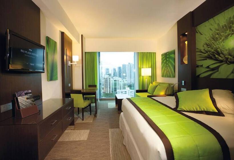 带大床的豪华间, Hotel Riu Plaza Panama