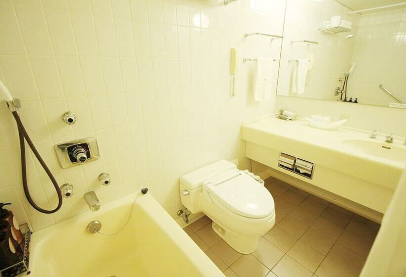 غرفة قياسية, Sendai Hills