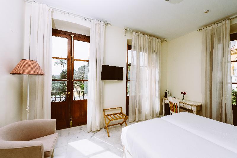 غرفة قياسية, Sendai Hills