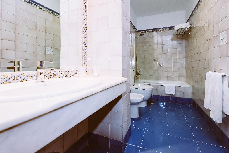 غرفة قياسية, Sendai Hills