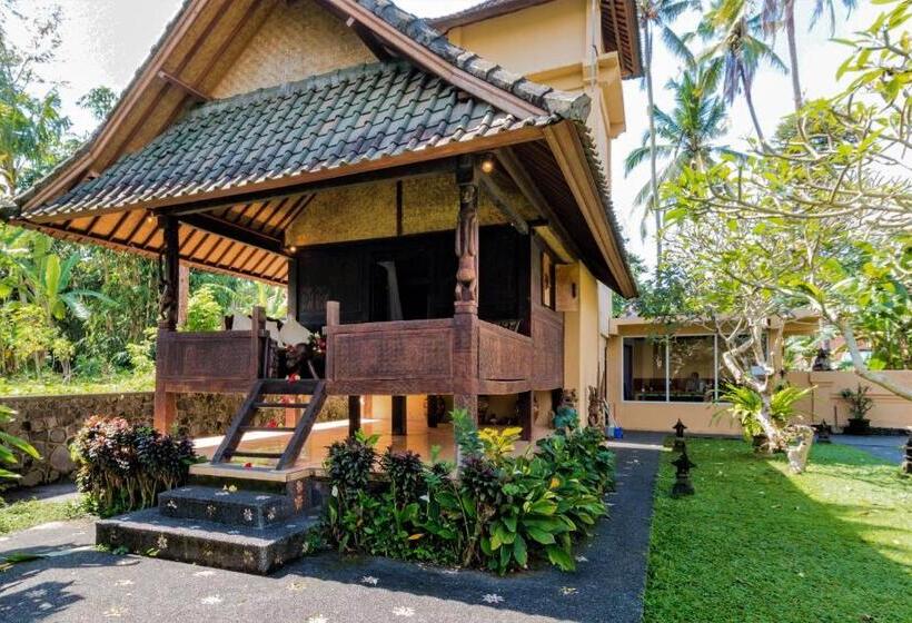 小室, Tanah Merah Art Resort