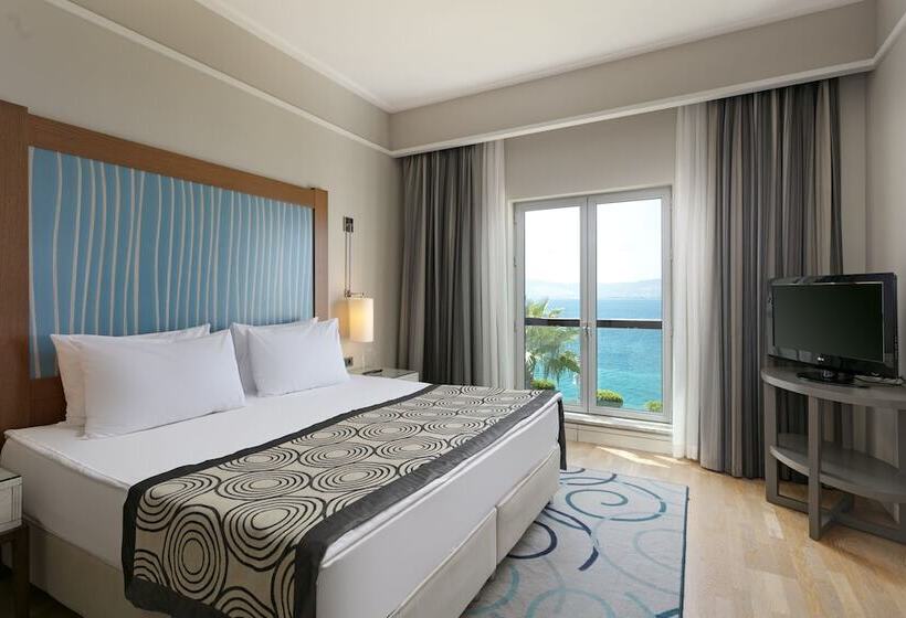 סוויטה דלוקס, Xanadu Island