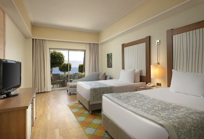 סוויטה מלכותית, Xanadu Island