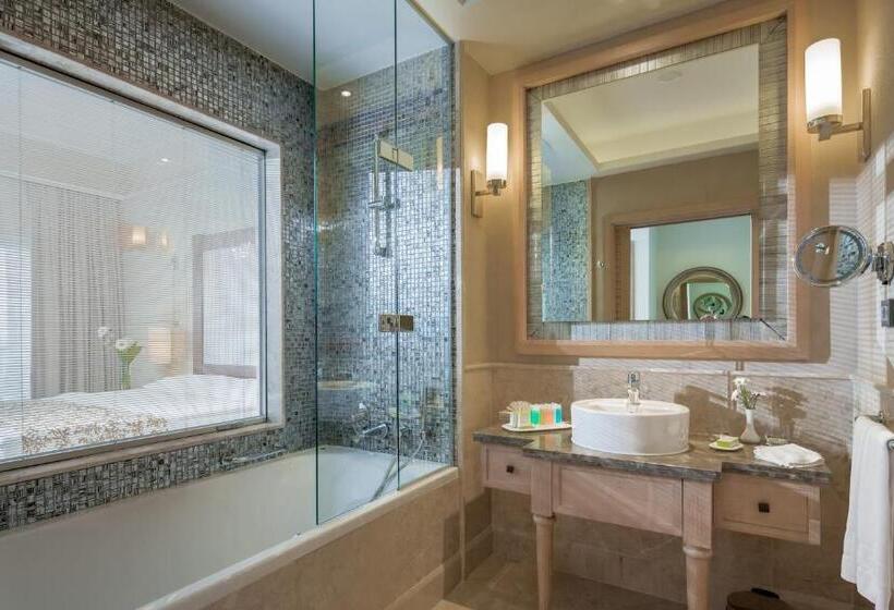 סוויטה, Xanadu Island