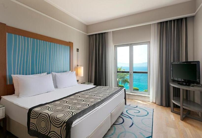 סוויטה דלוקס, Xanadu Island