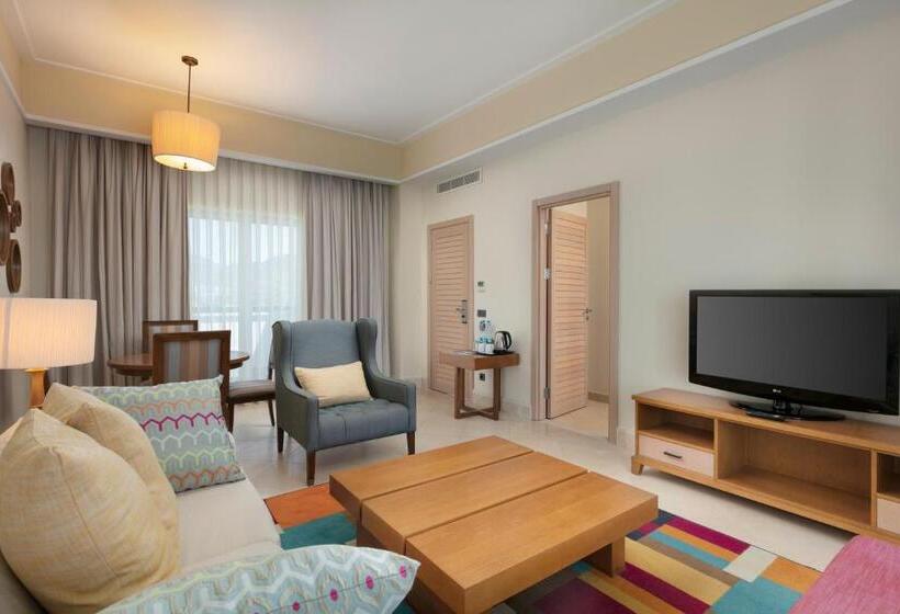 מיטת קינג בסוויטה, Xanadu Island