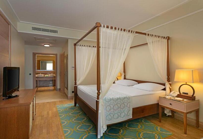 סוויטה מלכותית, Xanadu Island